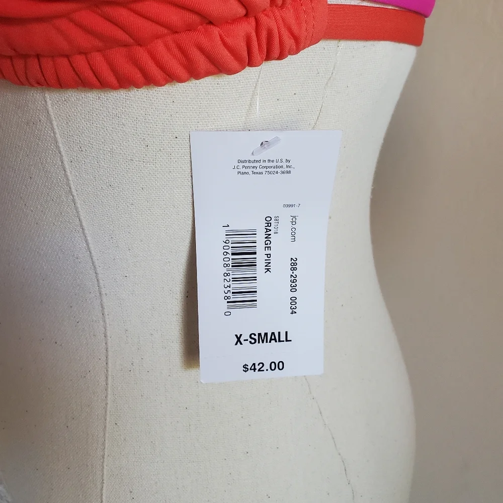 ⭐️4/$20‎ Sugar Beach Bikini TopSize XS